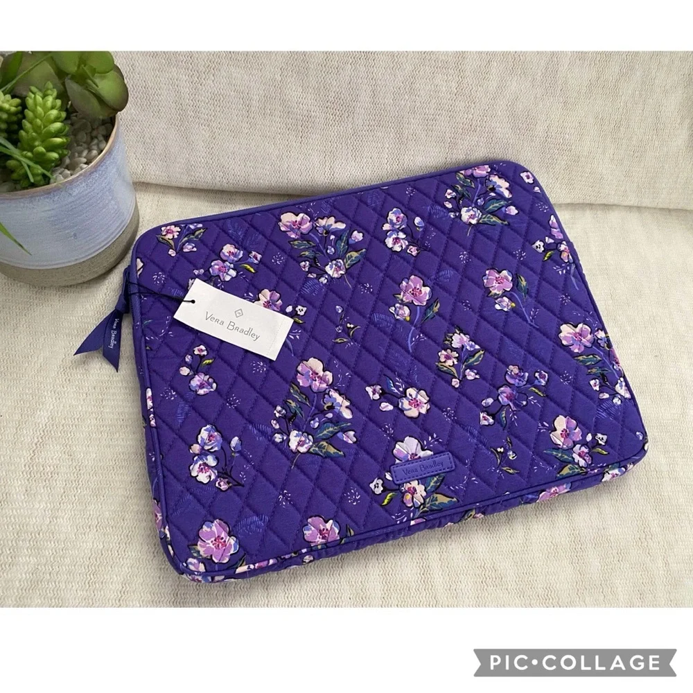 ✨🆕✨Brand New Vera Bradley Laptop Case